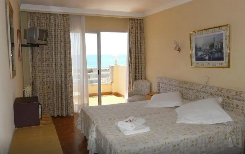 **  Hotel Bj Playa Blanca Sa Coma  España