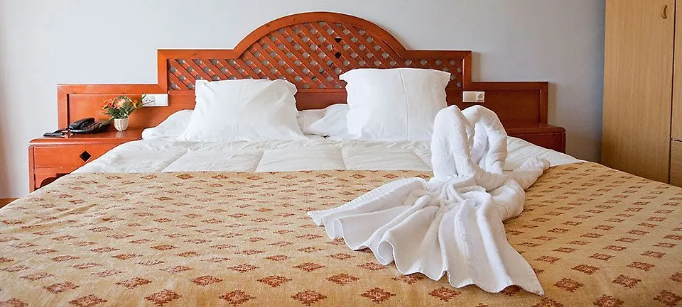Hotel Bj Playa Blanca Sa Coma